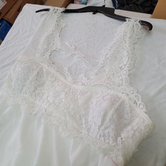 Vicky & Lucas Sleeveless Square Neck Backless Maxi Dress Lace Front White Large - Picture 3 of 8